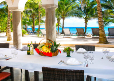 Luxury women's retreat hacienda outdoor dining
