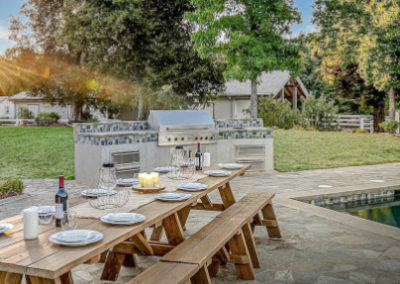 Women's retreat Vineyard estate outdoor dining